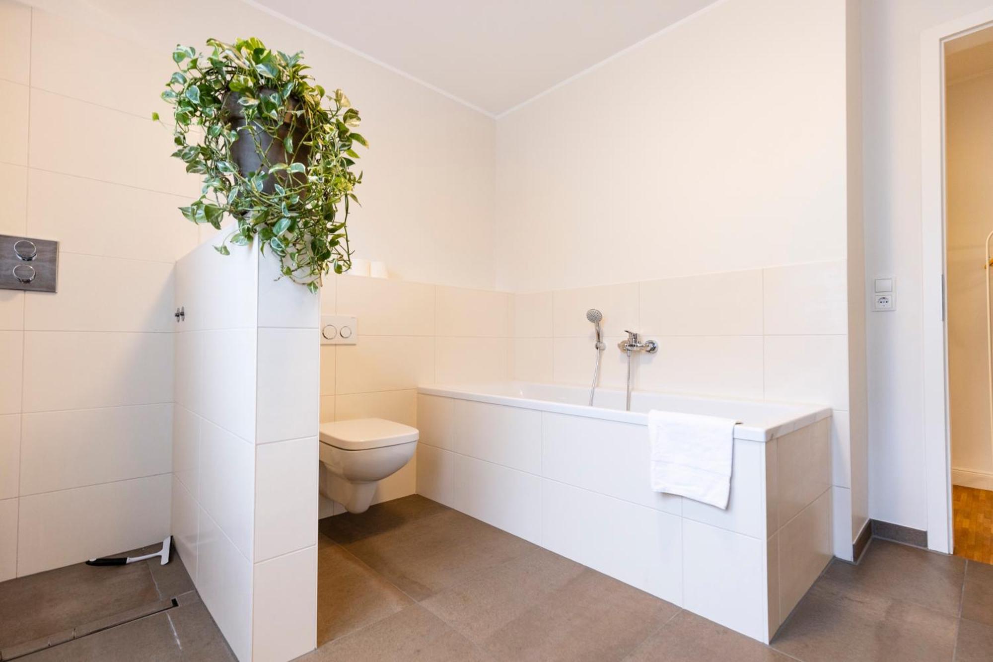 Smartfewo - Home - Zentral - Terrasse - Parkplatz Ольденбург Экстерьер фото