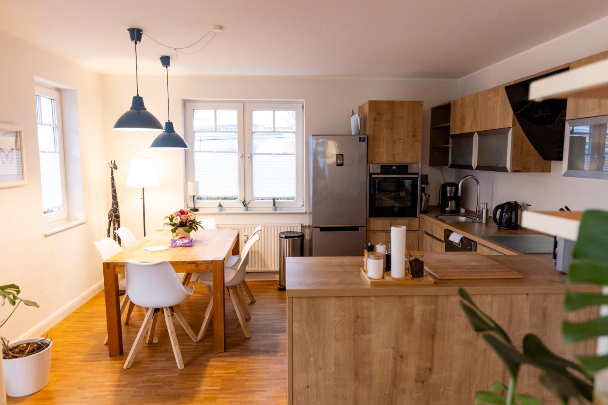 Smartfewo - Home - Zentral - Terrasse - Parkplatz Ольденбург Экстерьер фото
